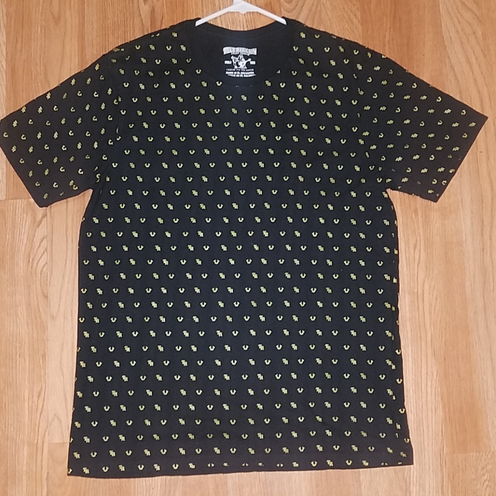 True Religion shirt size Medium